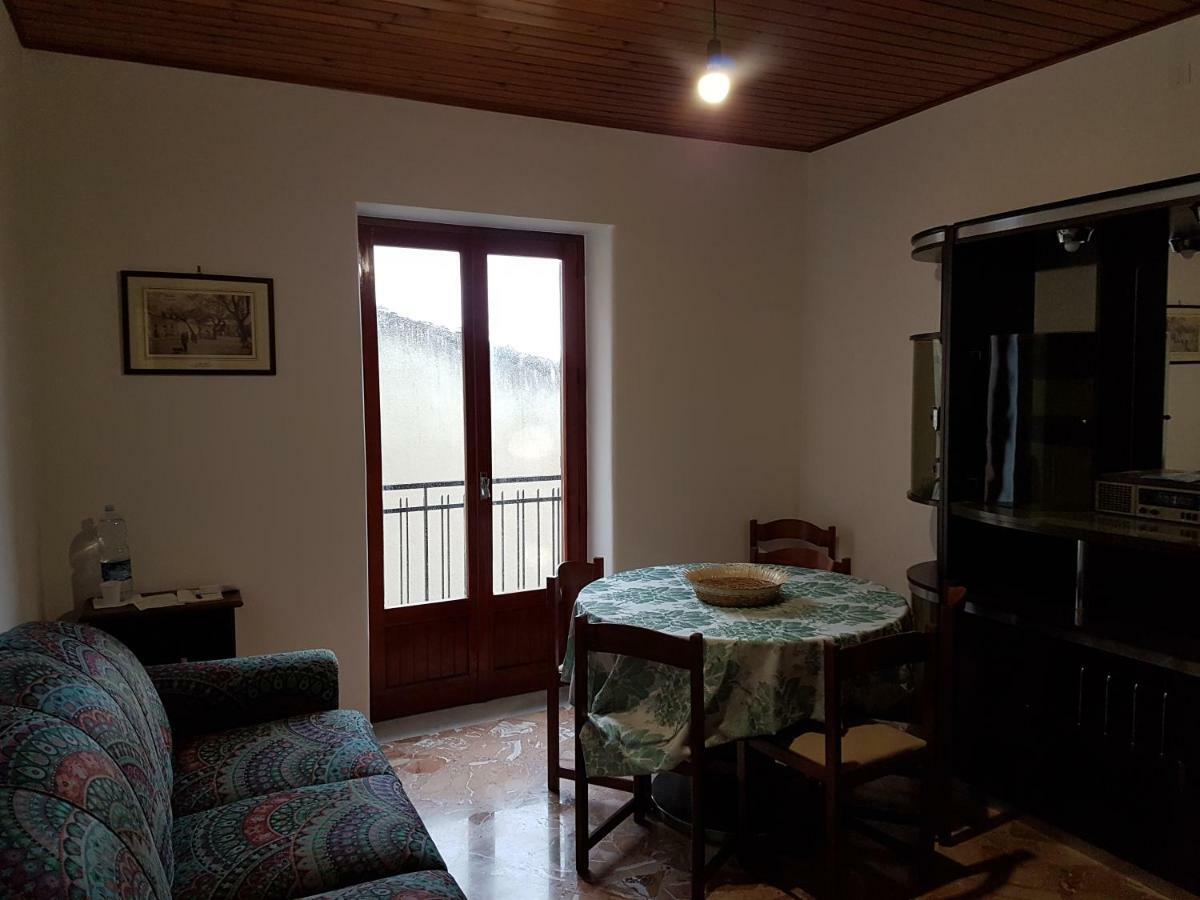 La Nicchia Di Gangi Apartment Exterior foto